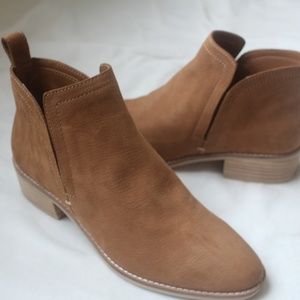 Dolce Vita Women's Tessey Boots Size 9